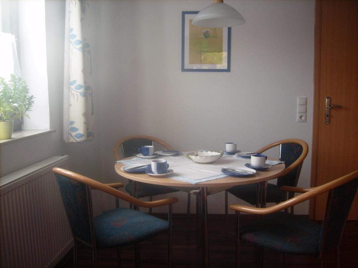 Ferienwohnung Schaefer Waldbreitbach Bagian luar foto