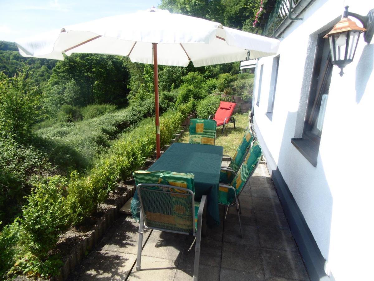 Ferienwohnung Schaefer Waldbreitbach Bagian luar foto
