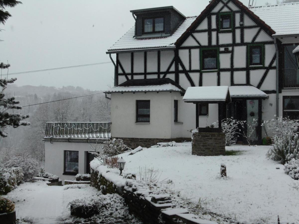 Ferienwohnung Schaefer Waldbreitbach Bagian luar foto