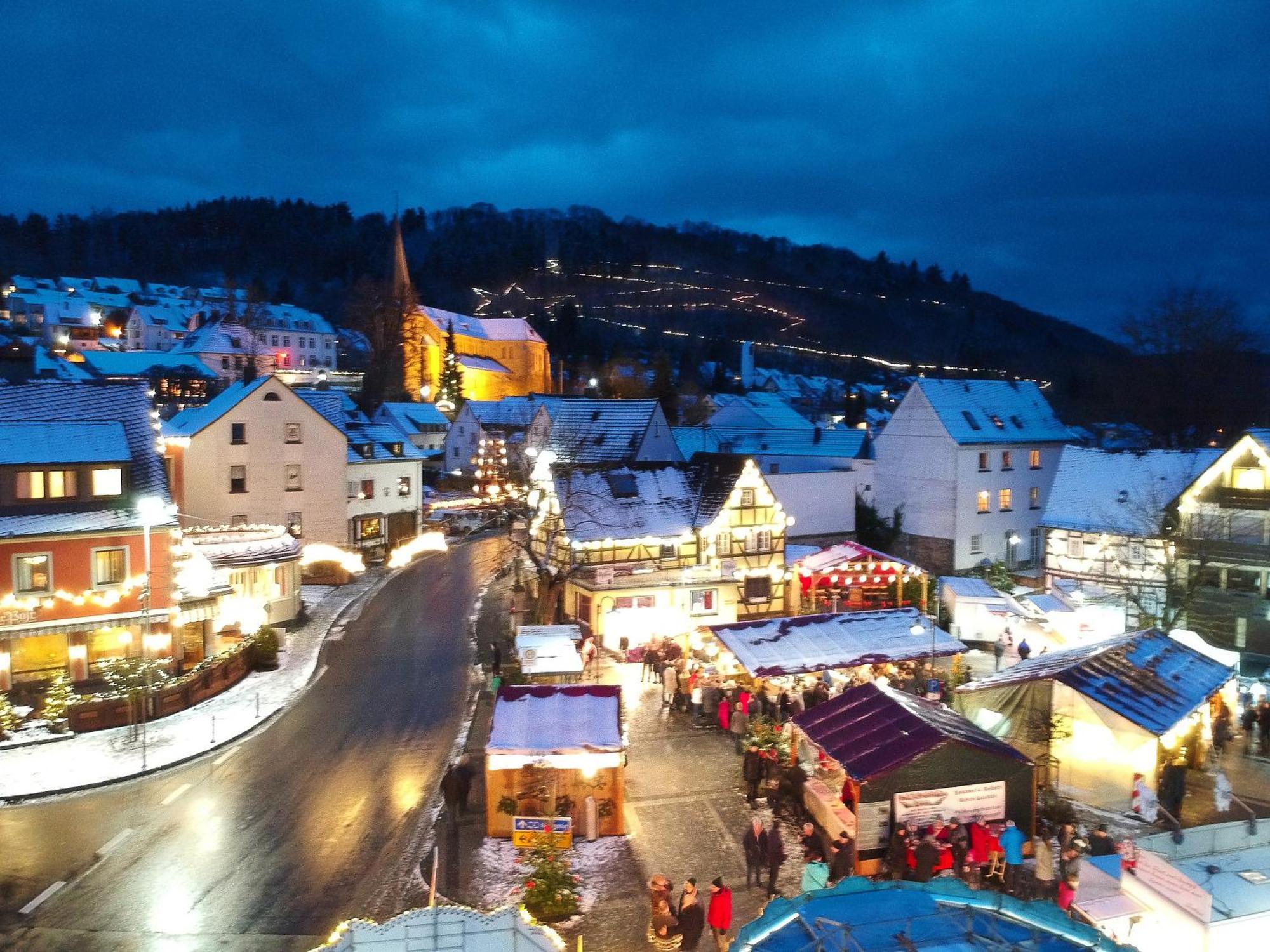 Ferienwohnung Schaefer Waldbreitbach Bagian luar foto