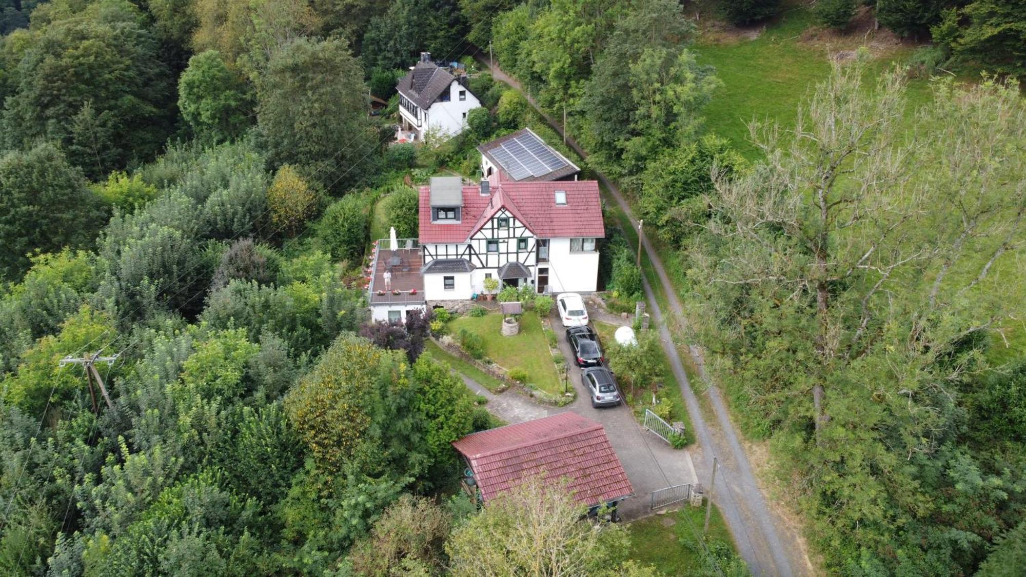 Ferienwohnung Schaefer Waldbreitbach Bagian luar foto